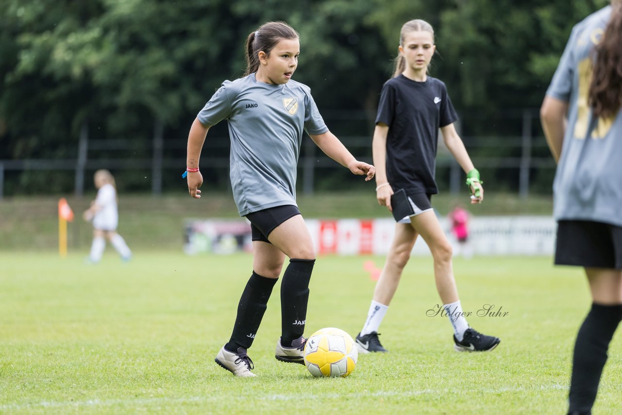 Bild 453 - Loewinnen Cup